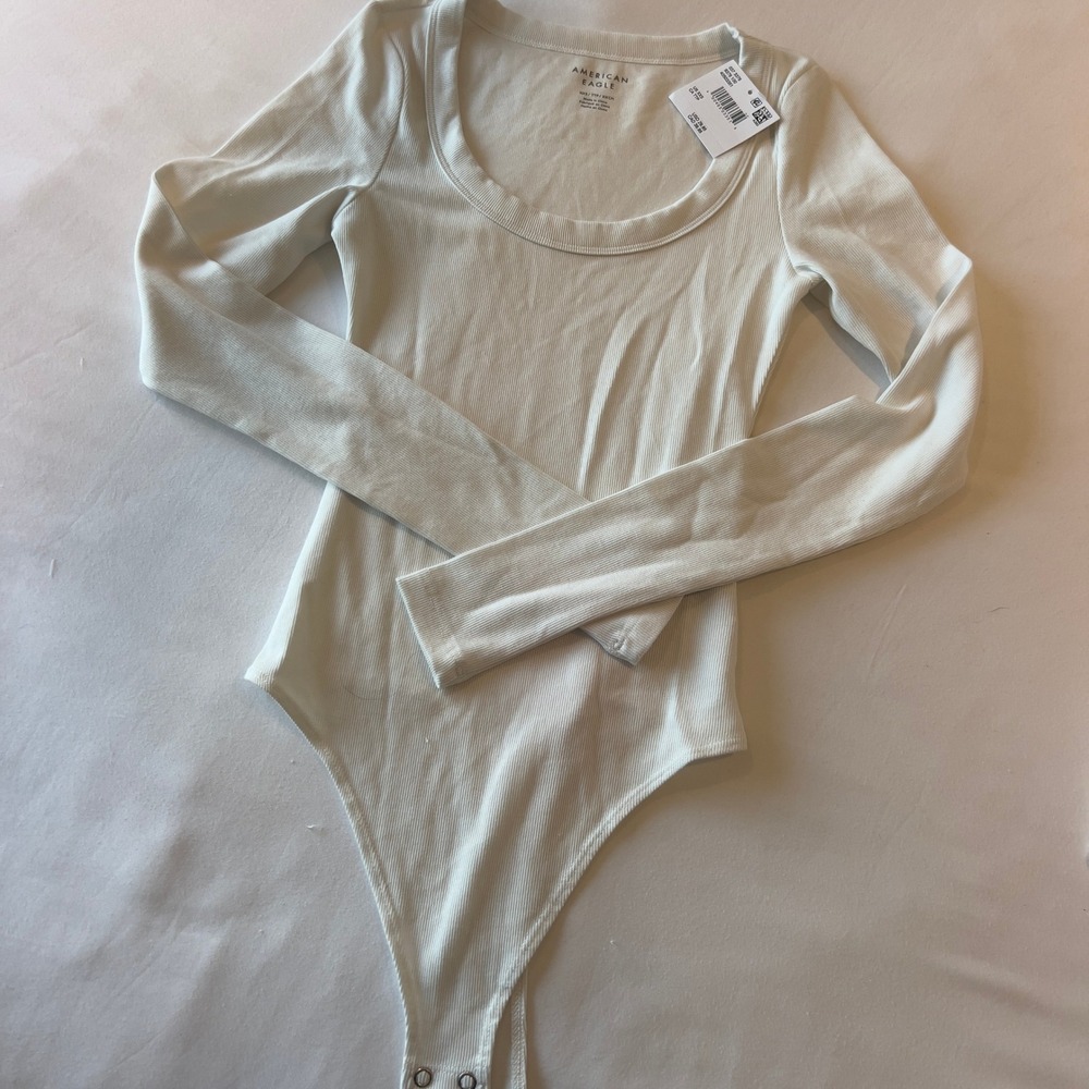 American Eagle Womens Ribbed Long Sleeve Scoop Neck Bodysuit Cream‎ XXS NWT